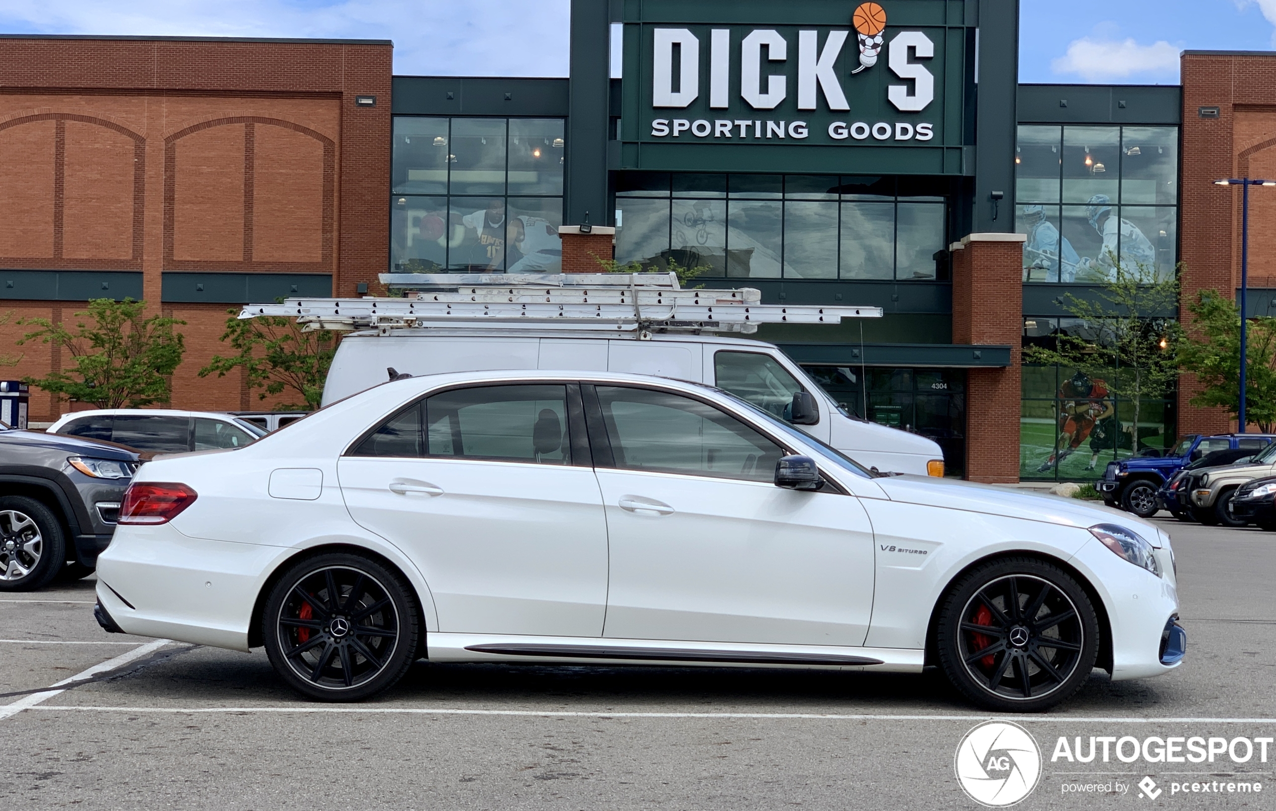 Mercedes-Benz E 63 AMG S W212