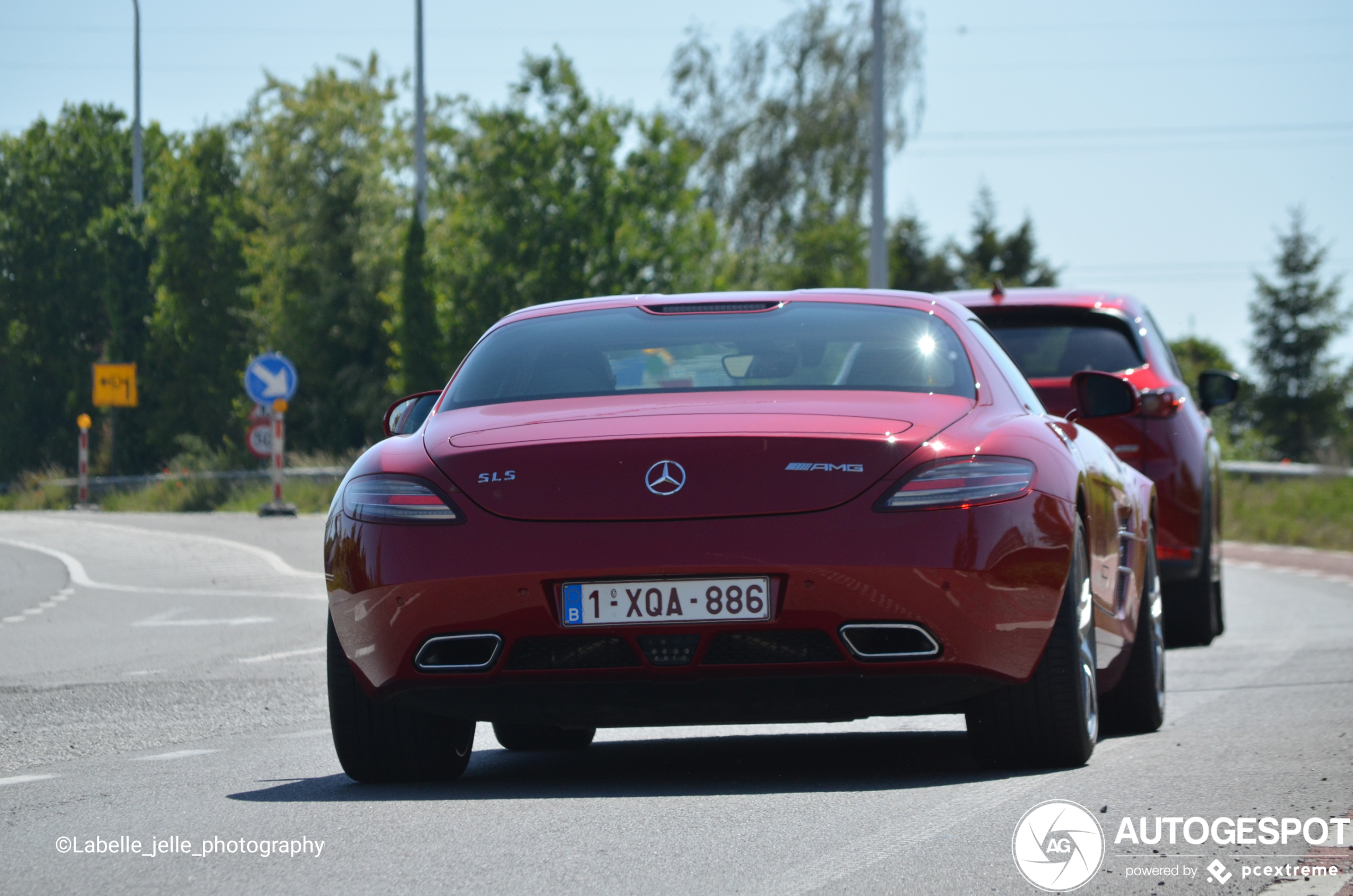 Mercedes-Benz SLS AMG