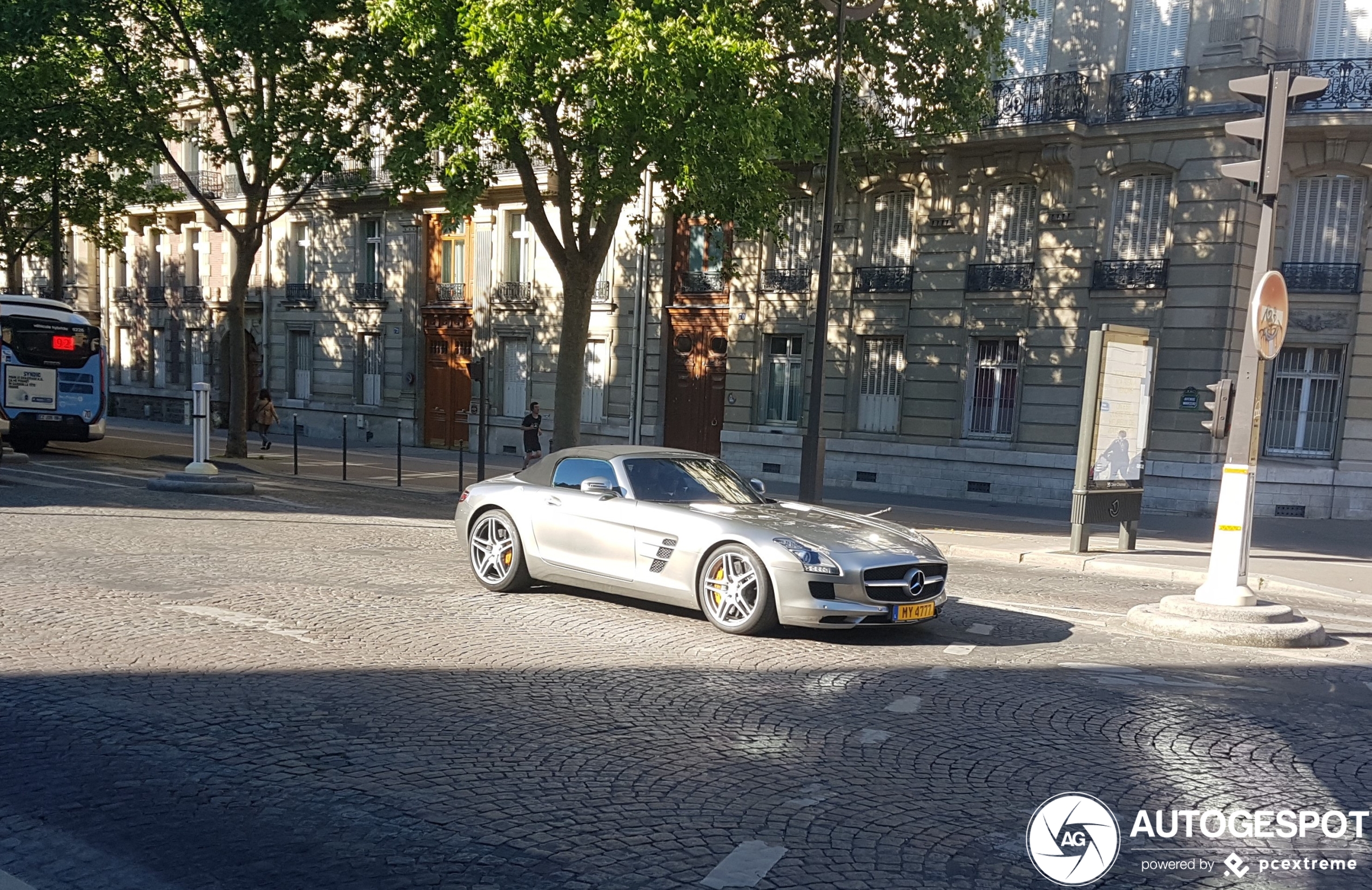 Mercedes-Benz SLS AMG Roadster