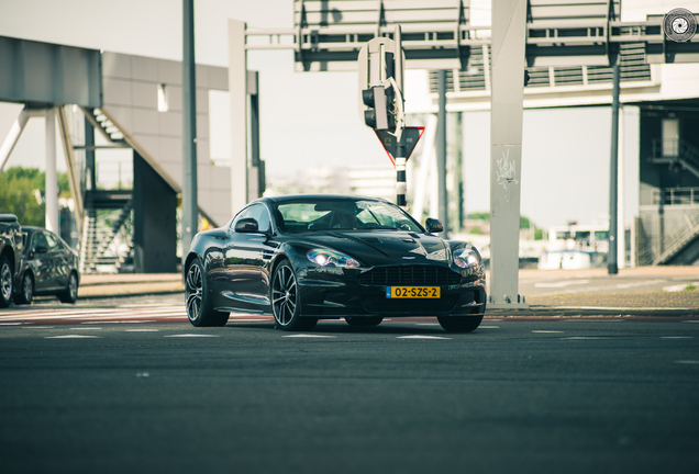 Aston Martin DBS Carbon Black Edition