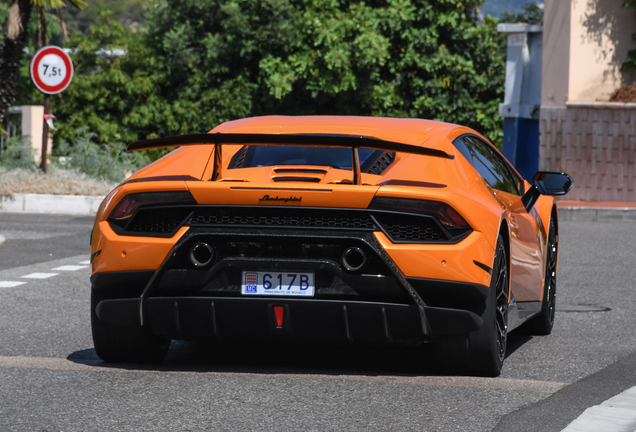 Lamborghini Huracán LP640-4 Performante