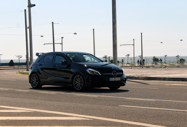 Mercedes-AMG A 45 W176 2015