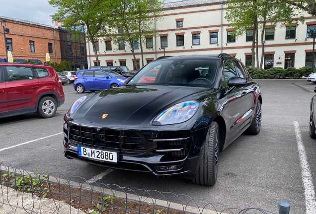 Porsche 95B Macan Turbo