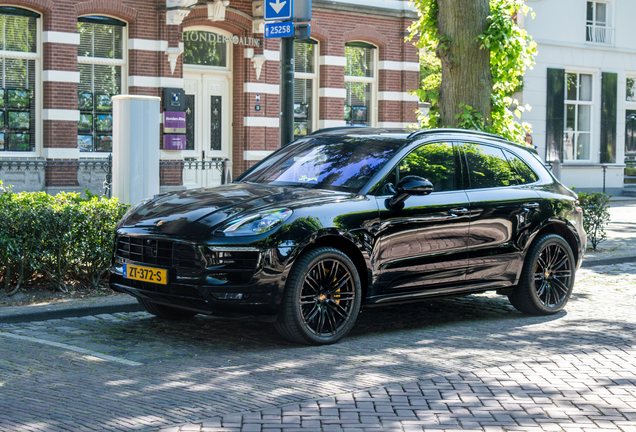 Porsche 95B Macan Turbo