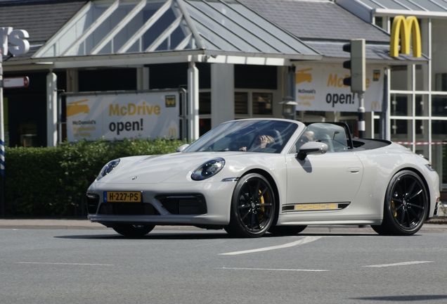 Porsche 992 Carrera 4S Cabriolet