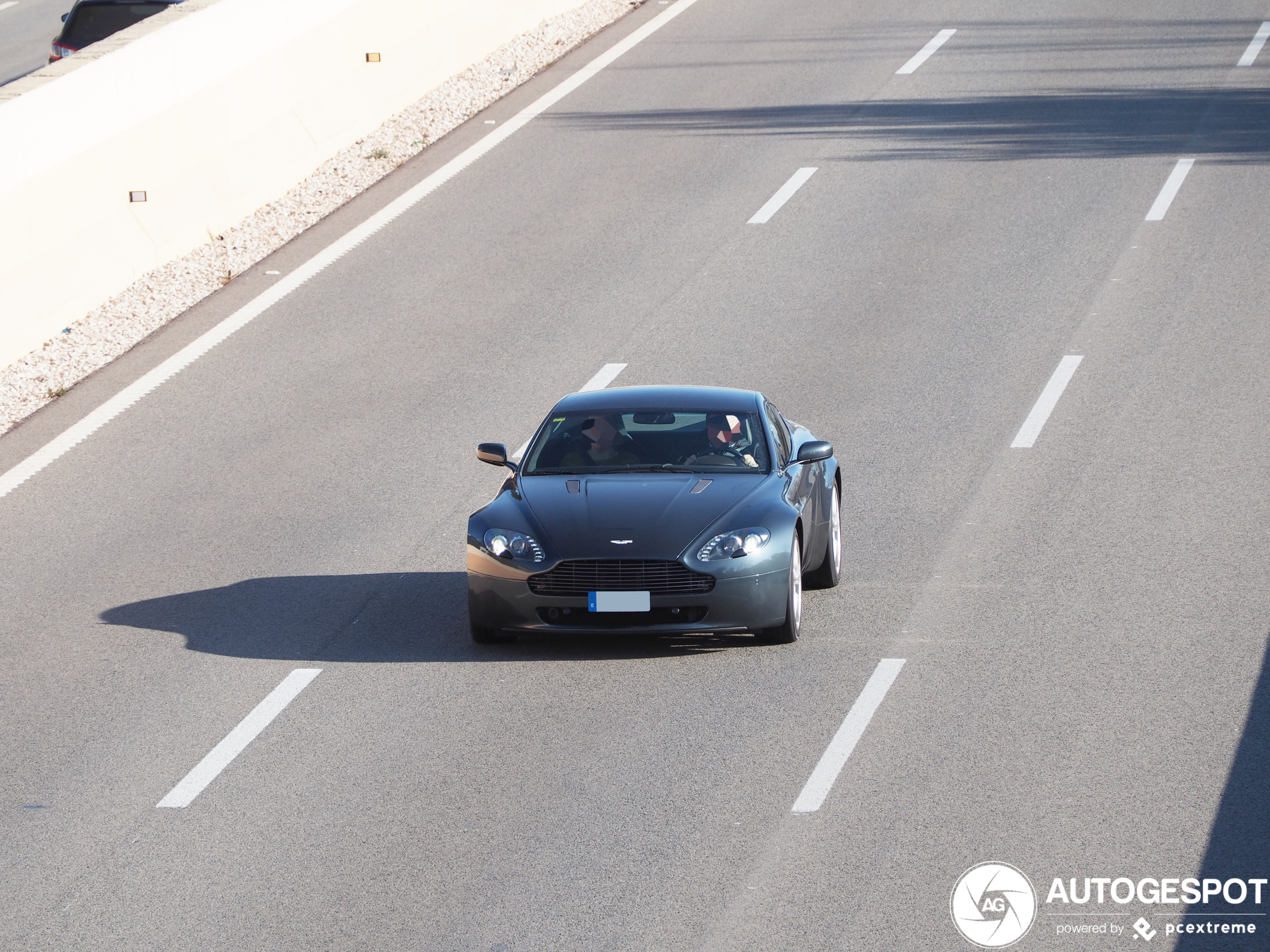 Aston Martin V8 Vantage