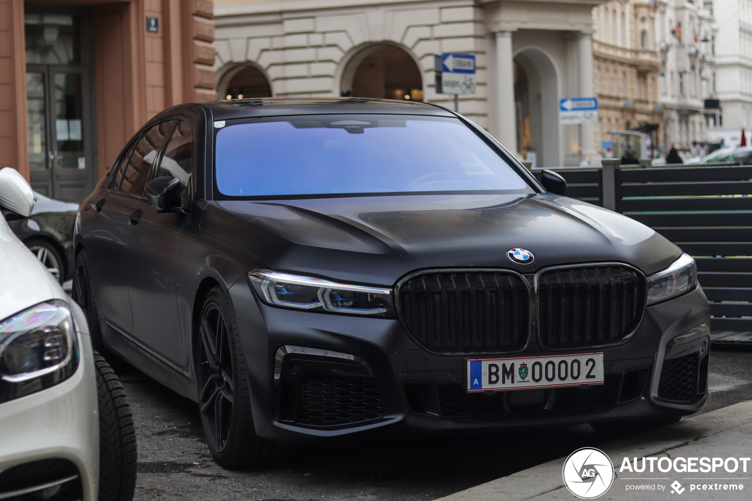 BMW M760Li xDrive 2019