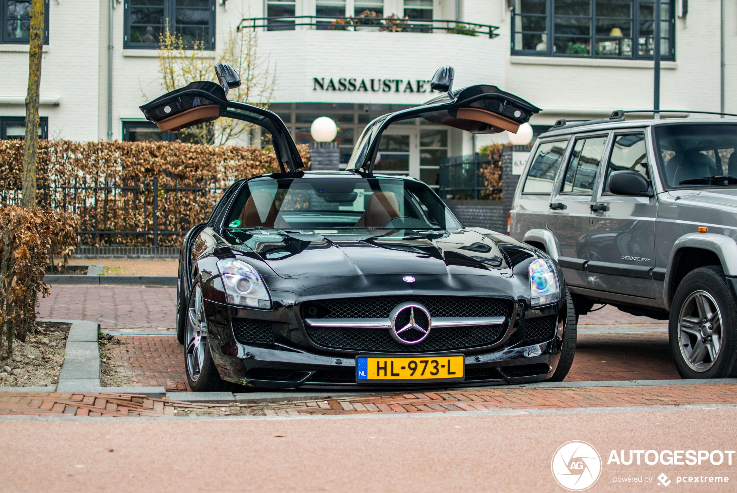 Mercedes-Benz SLS AMG