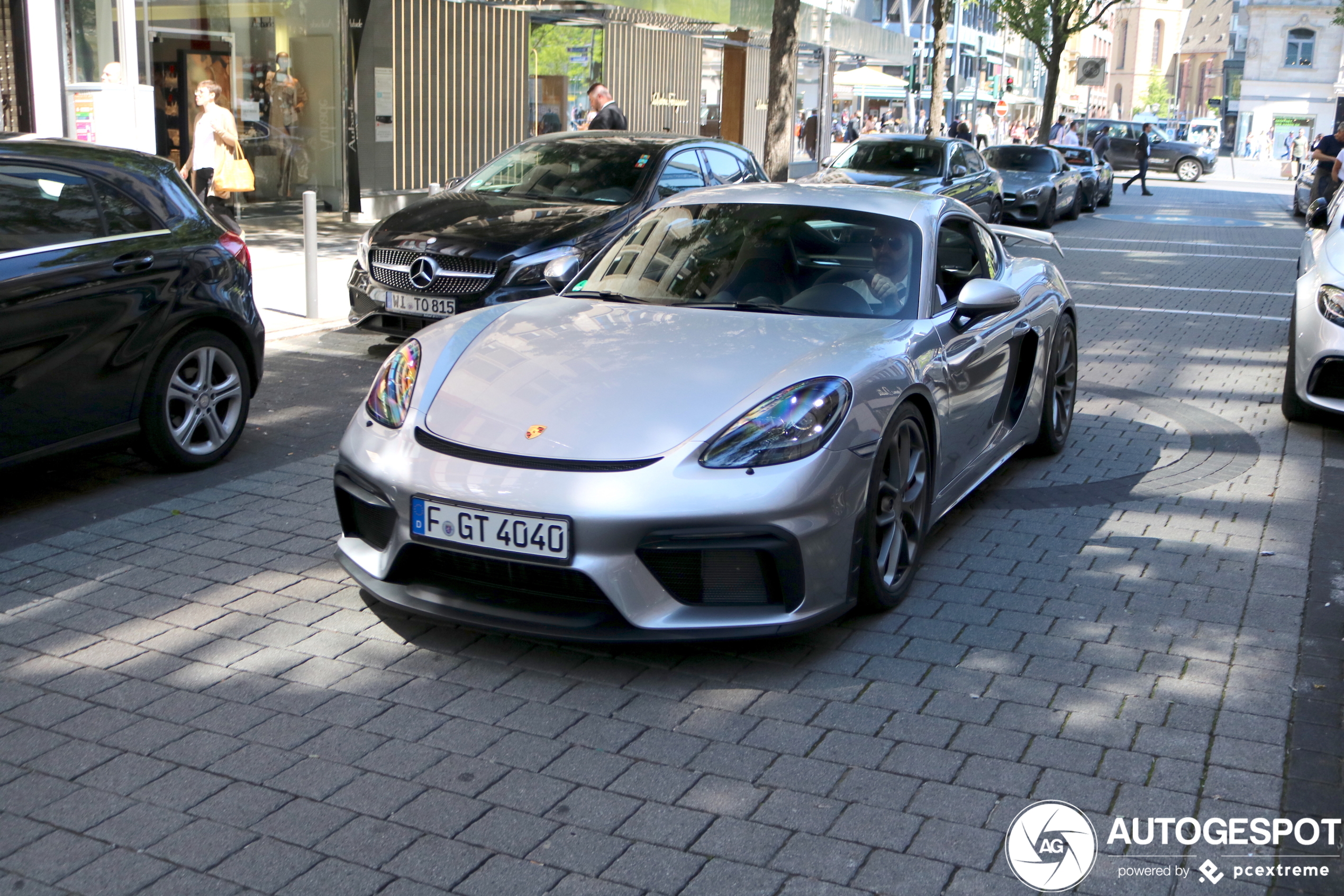 Porsche 718 Cayman GT4