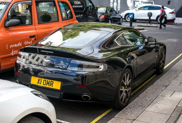 Aston Martin V8 Vantage S