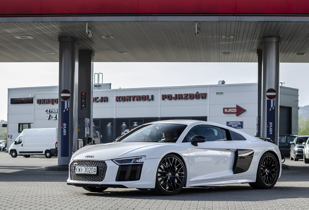 Audi R8 V10 Plus 2015