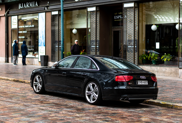 Audi S8 D4