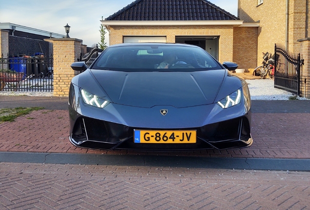 Lamborghini Huracán LP640-4 EVO