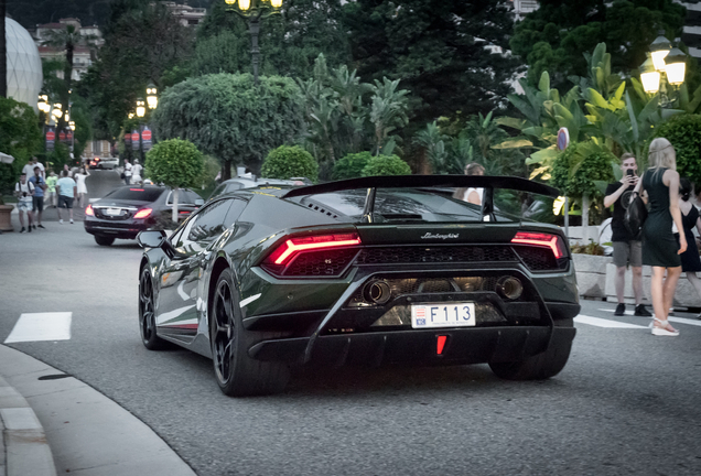 Lamborghini Huracán LP640-4 Performante