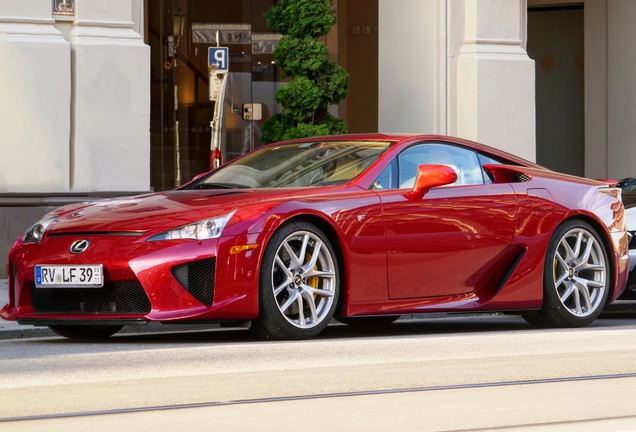 Lexus LFA