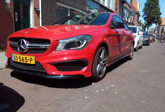 Mercedes-Benz CLA 45 AMG Shooting Brake