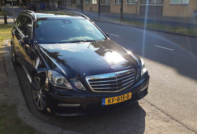 Mercedes-Benz E 63 AMG S212 V8 Biturbo