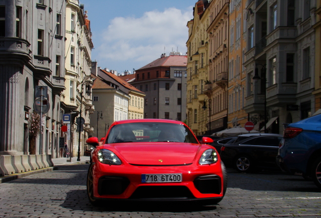 Porsche 718 Cayman GT4