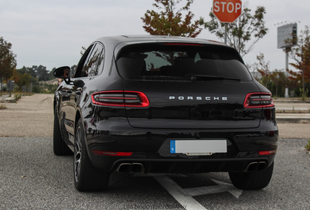 Porsche 95B Macan Turbo