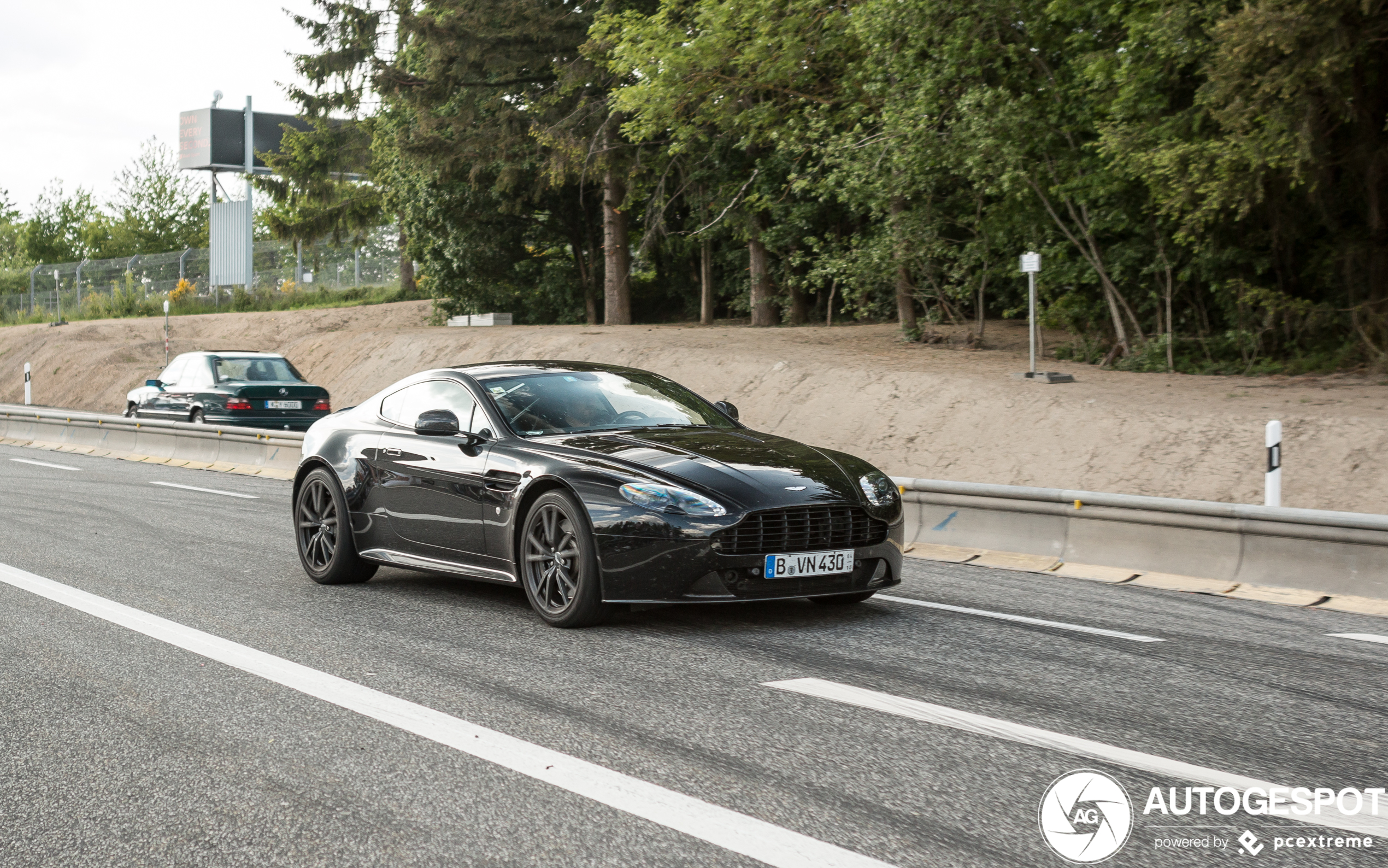 Aston Martin V8 Vantage N430