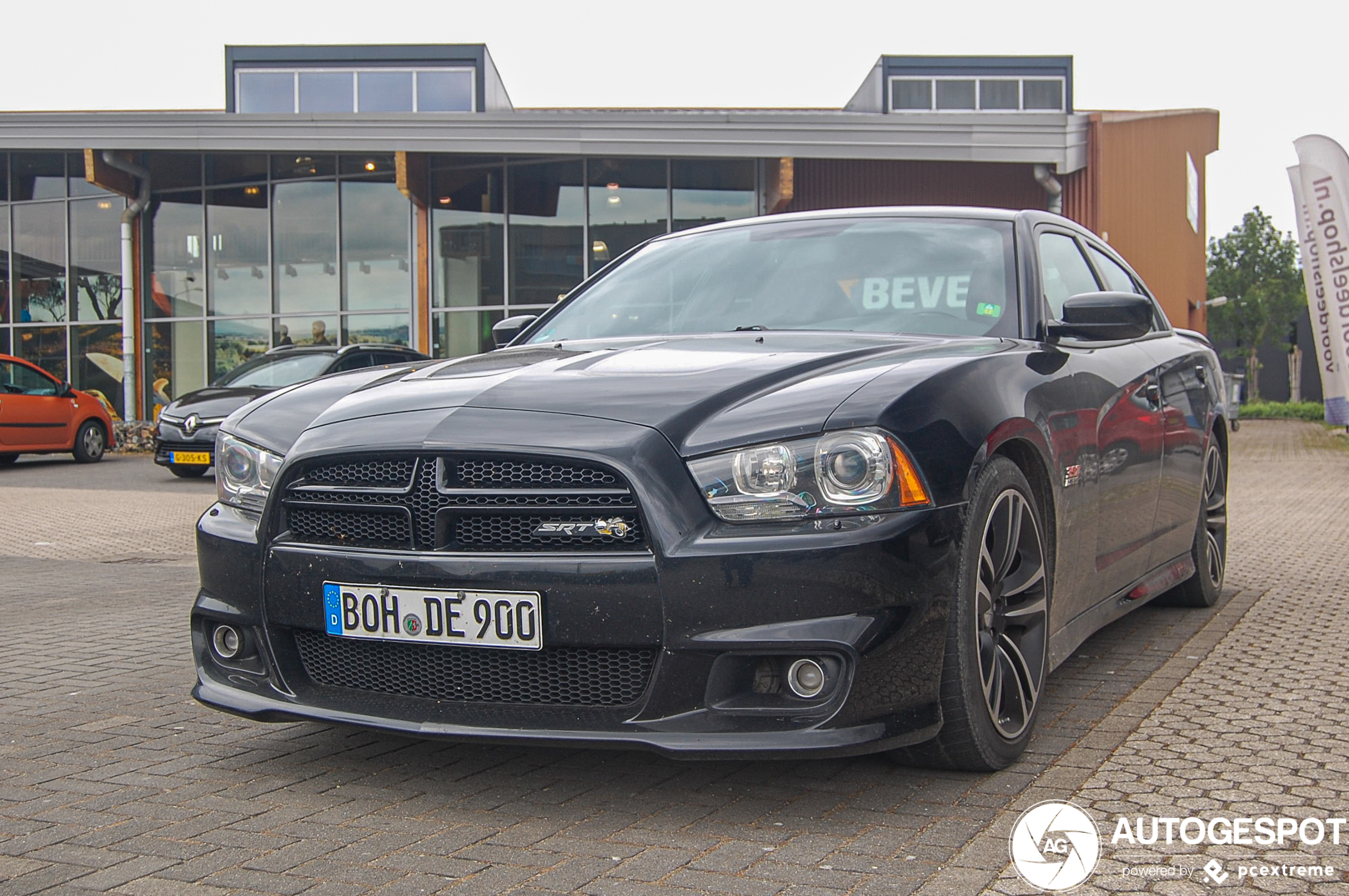 Dodge Charger SRT-8 Super Bee 2012