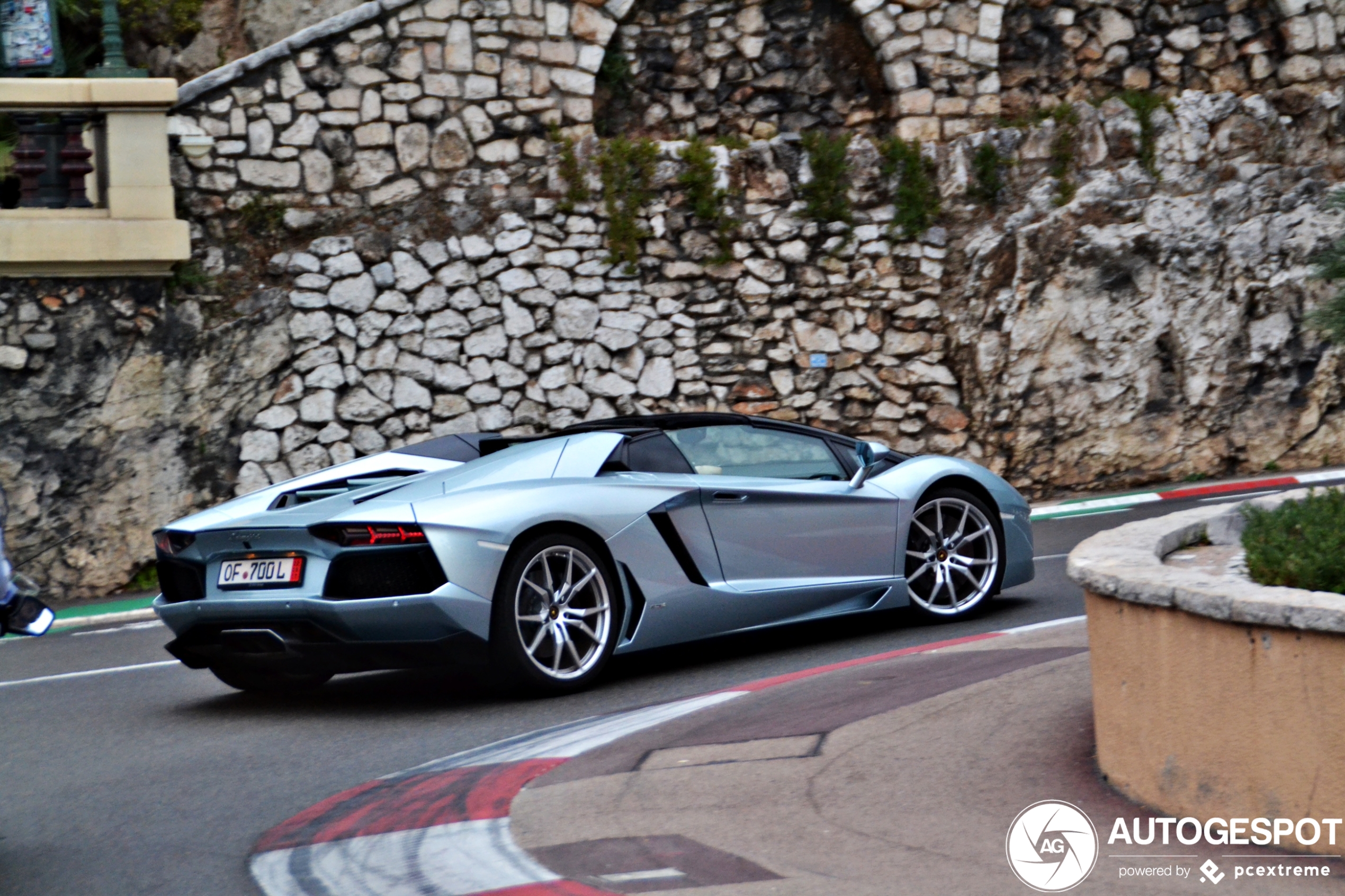 Lamborghini Aventador LP700-4 Roadster