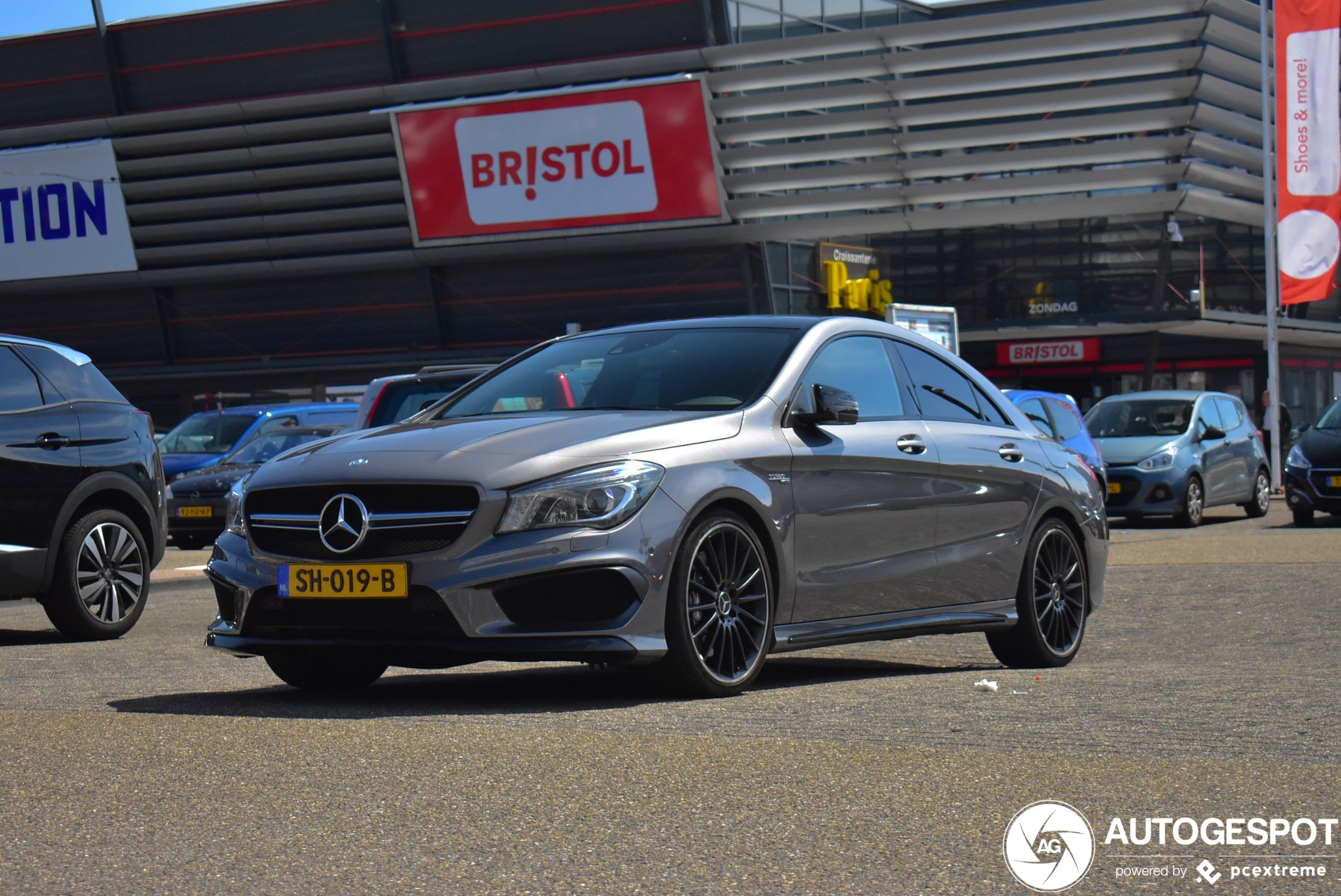 Mercedes-Benz CLA 45 AMG C117