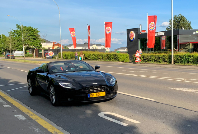 Aston Martin DB11 V8 Volante