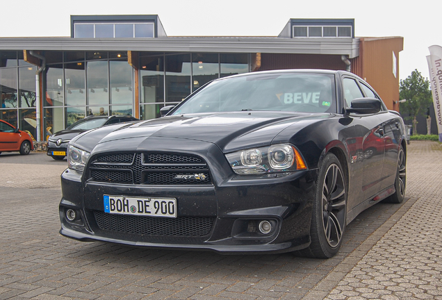 Dodge Charger SRT-8 Super Bee 2012