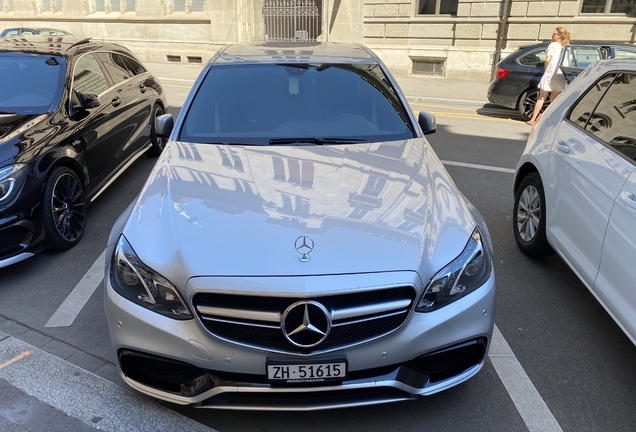 Mercedes-Benz E 63 AMG S W212