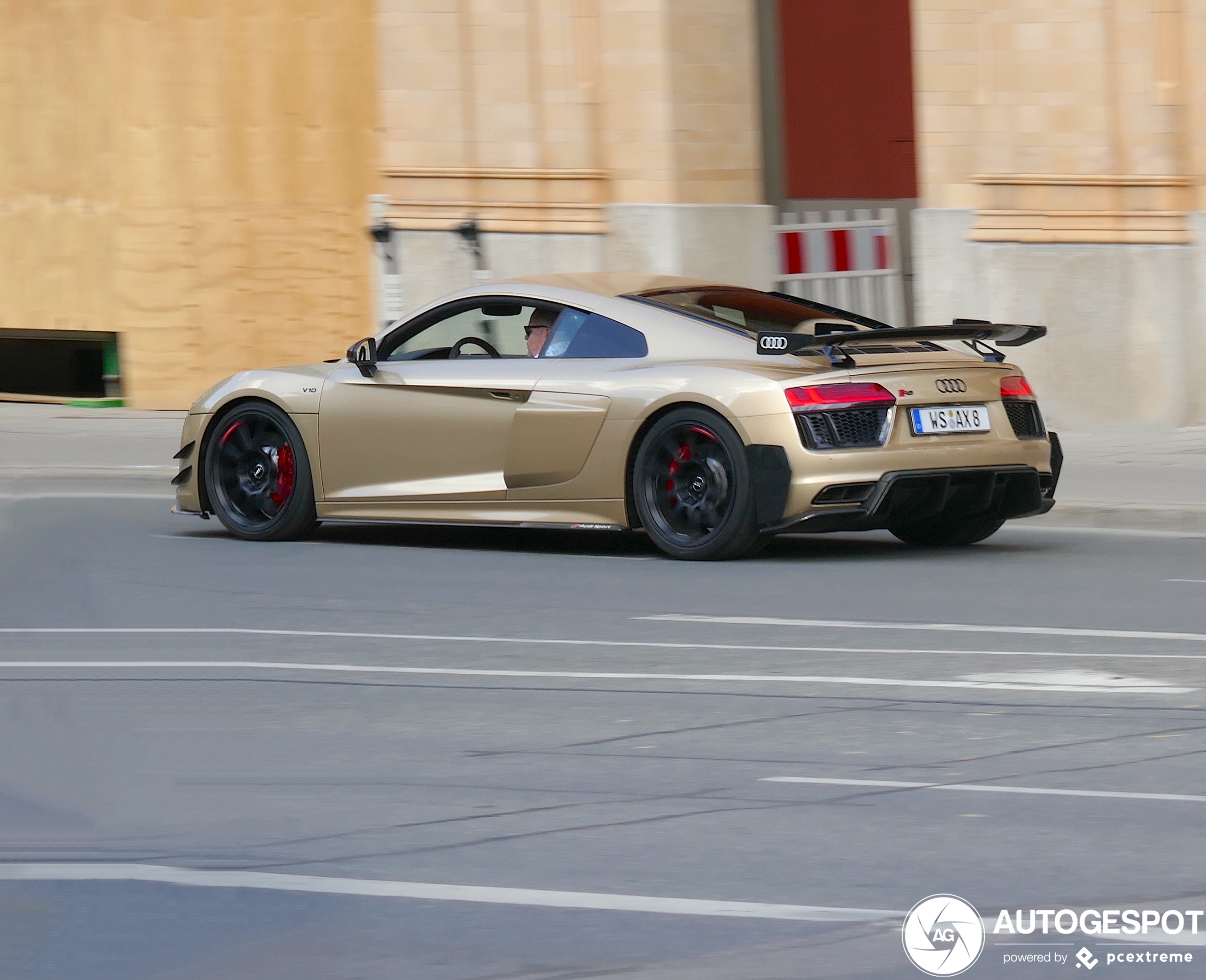 Audi R8 V10 Plus 2015