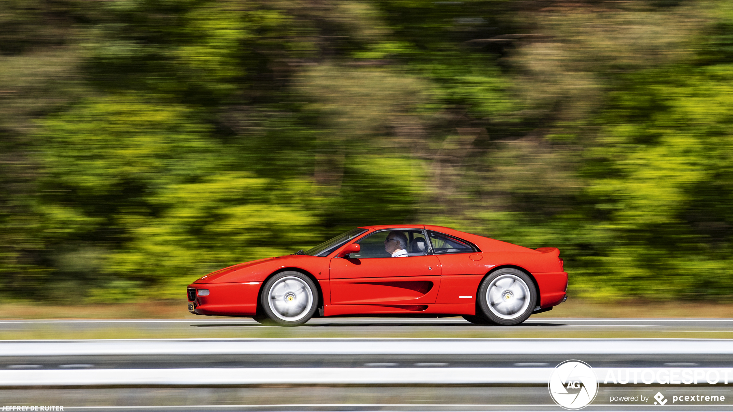 Ferrari F355 GTS