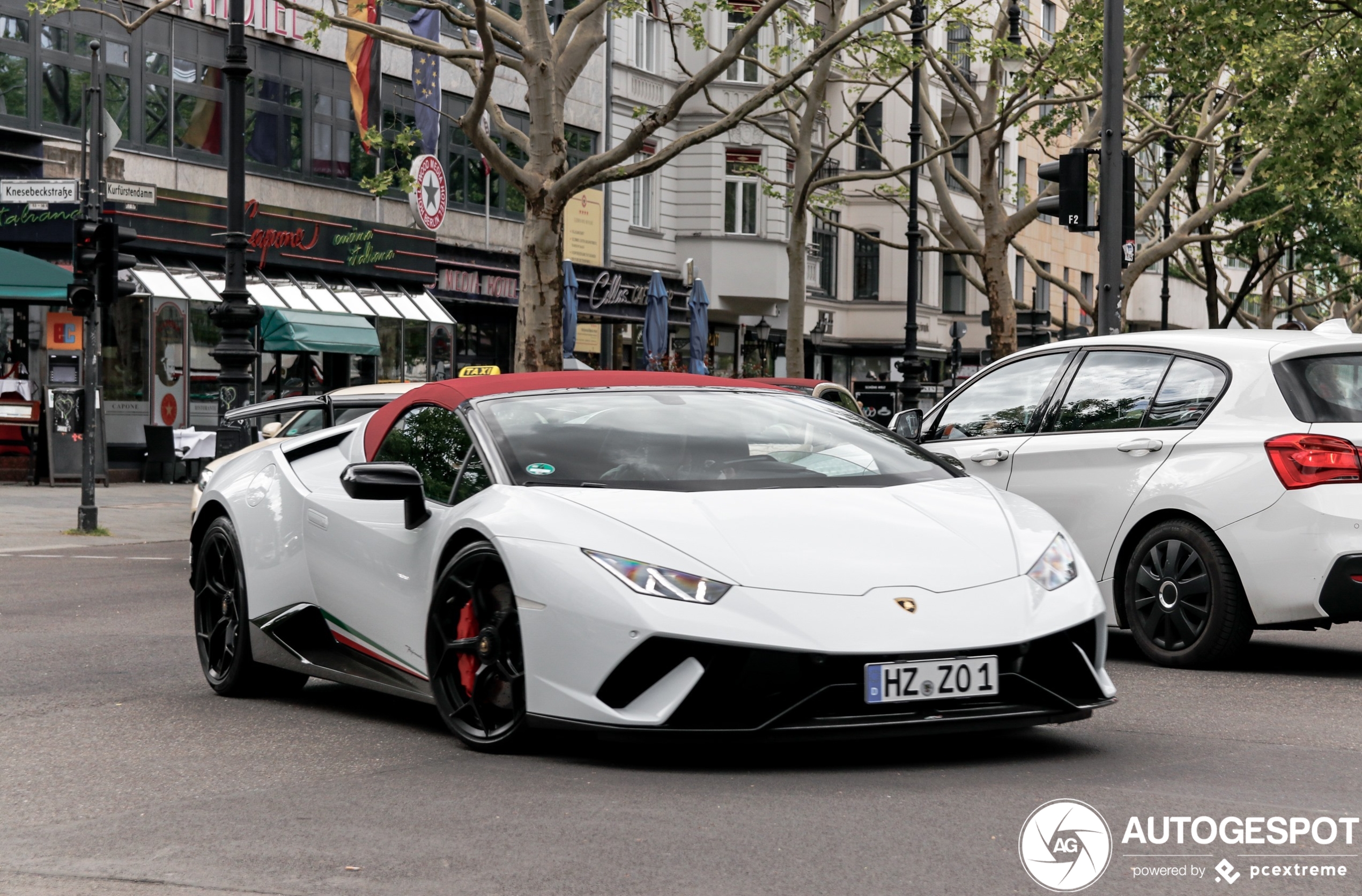 Lamborghini Huracán LP640-4 Performante Spyder