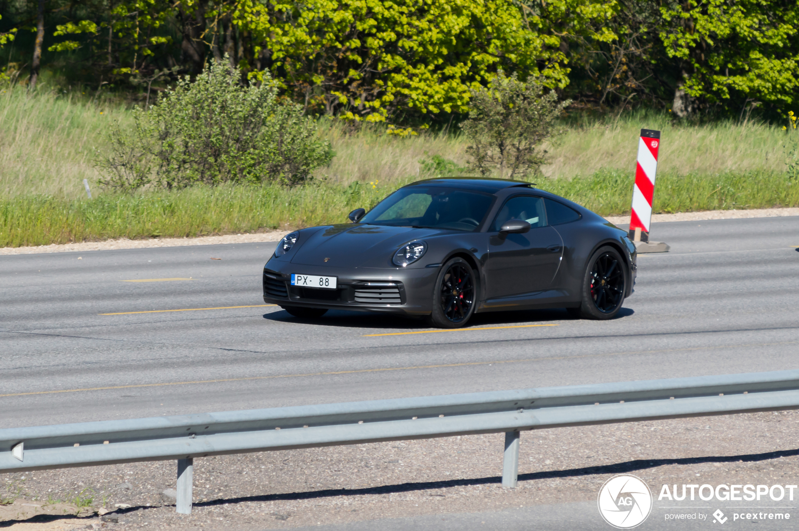 Porsche 992 Carrera S