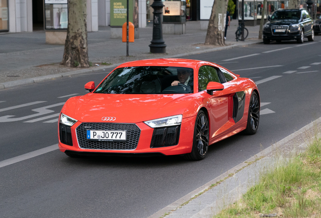 Audi R8 V10 2015