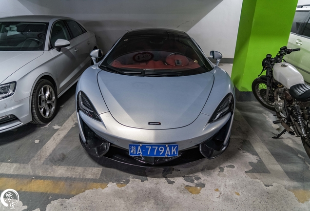 McLaren 570GT