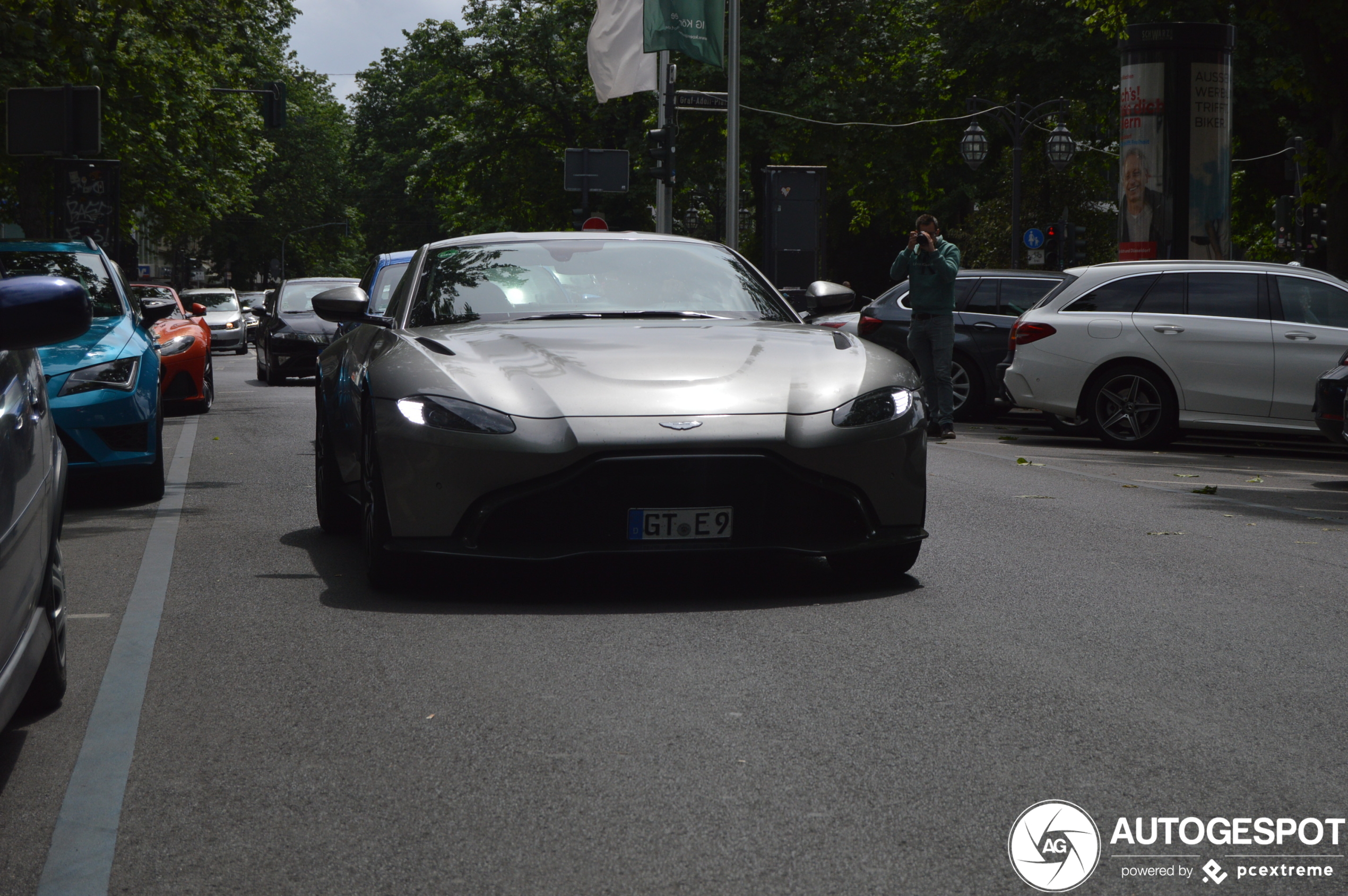 Aston Martin V8 Vantage 2018