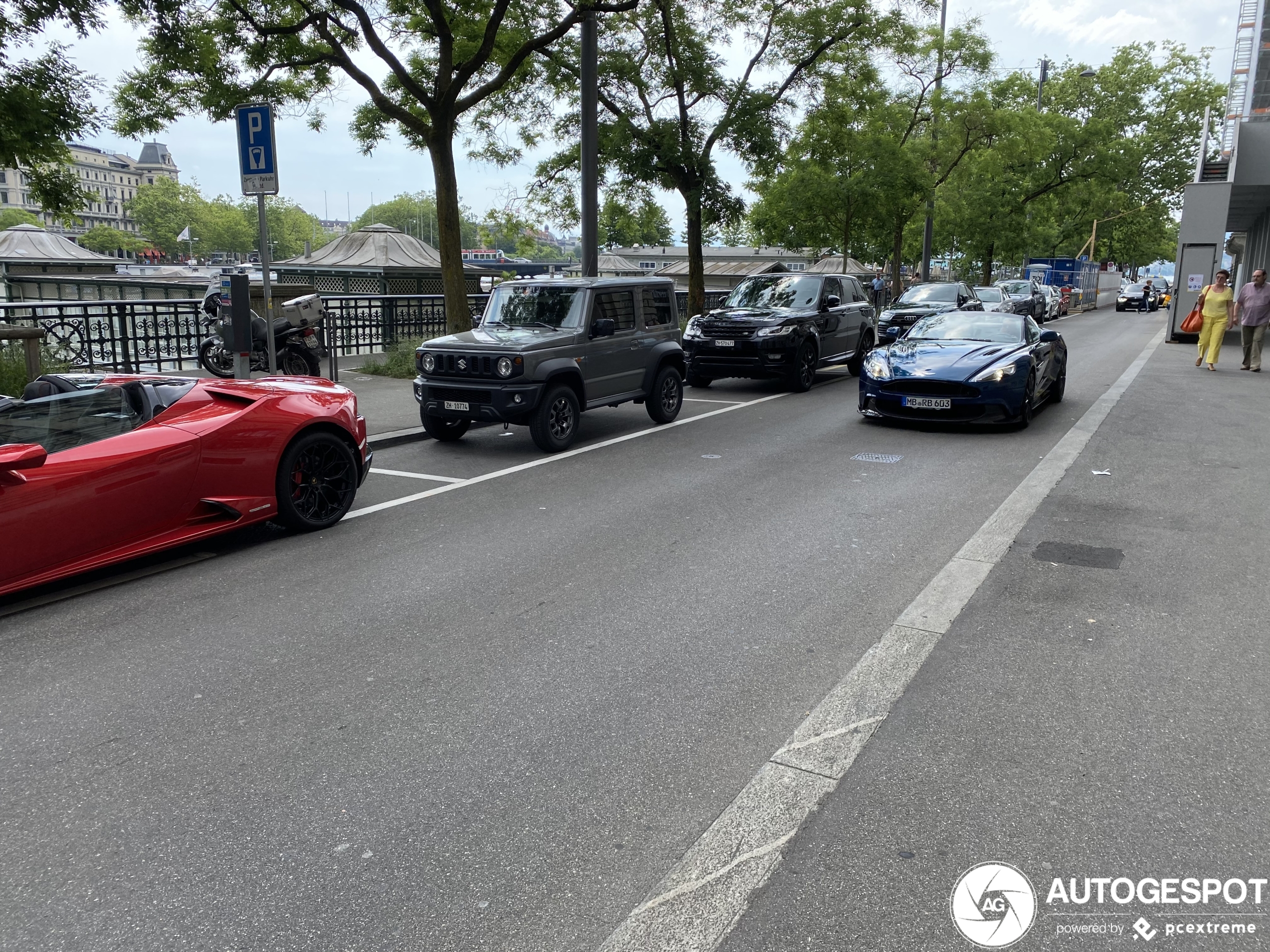 Aston Martin Vanquish S Volante 2017