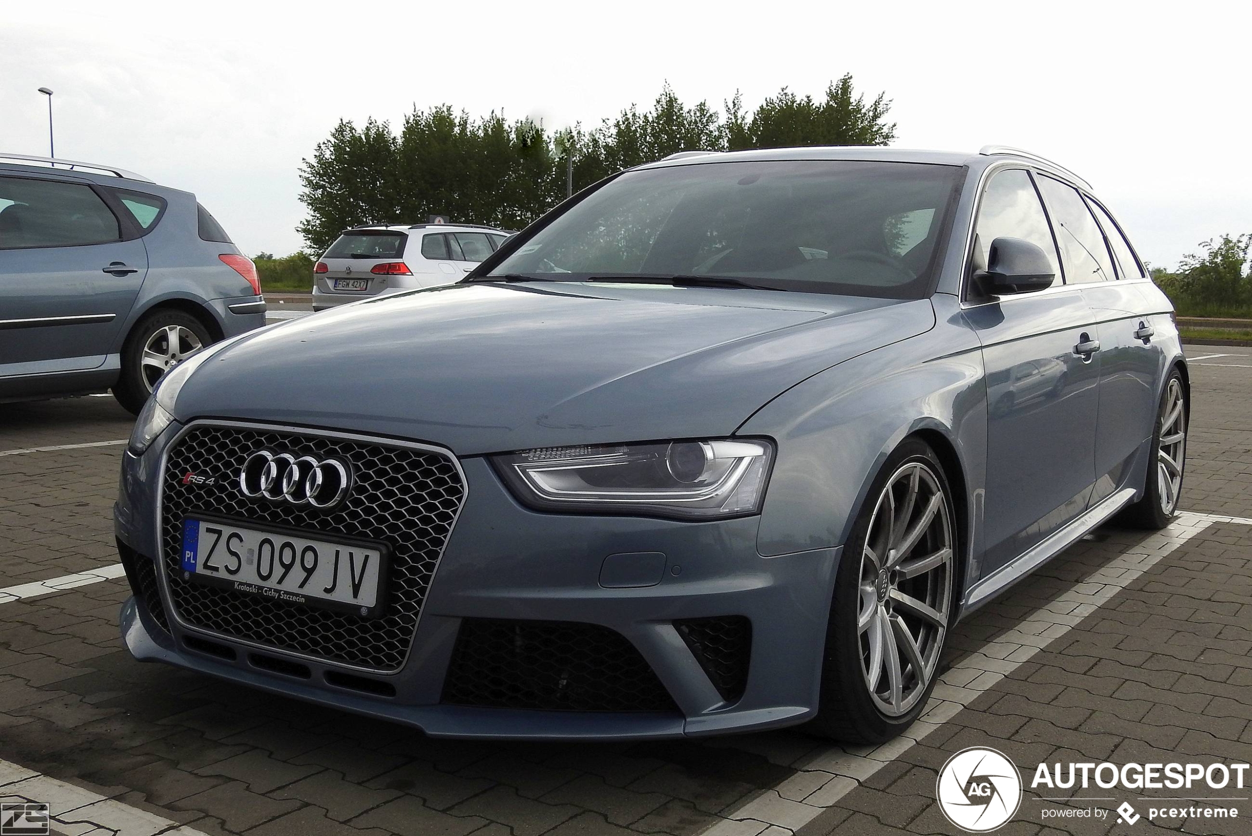 Audi RS4 Avant B8