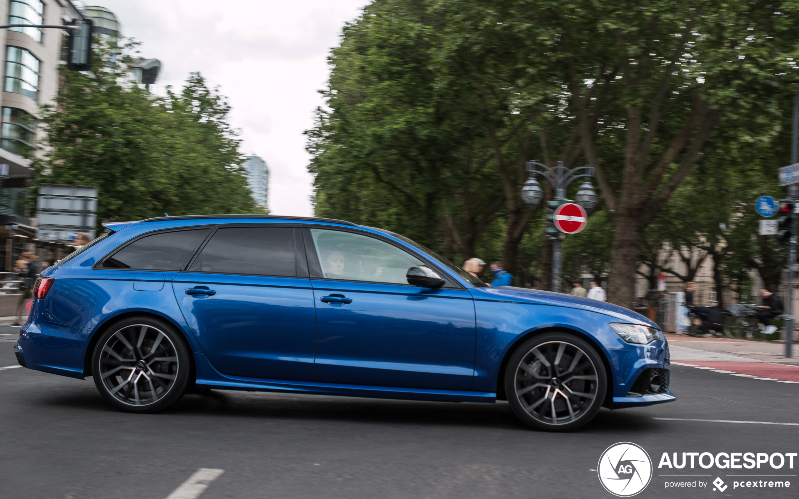 Audi RS6 Avant C7 2015