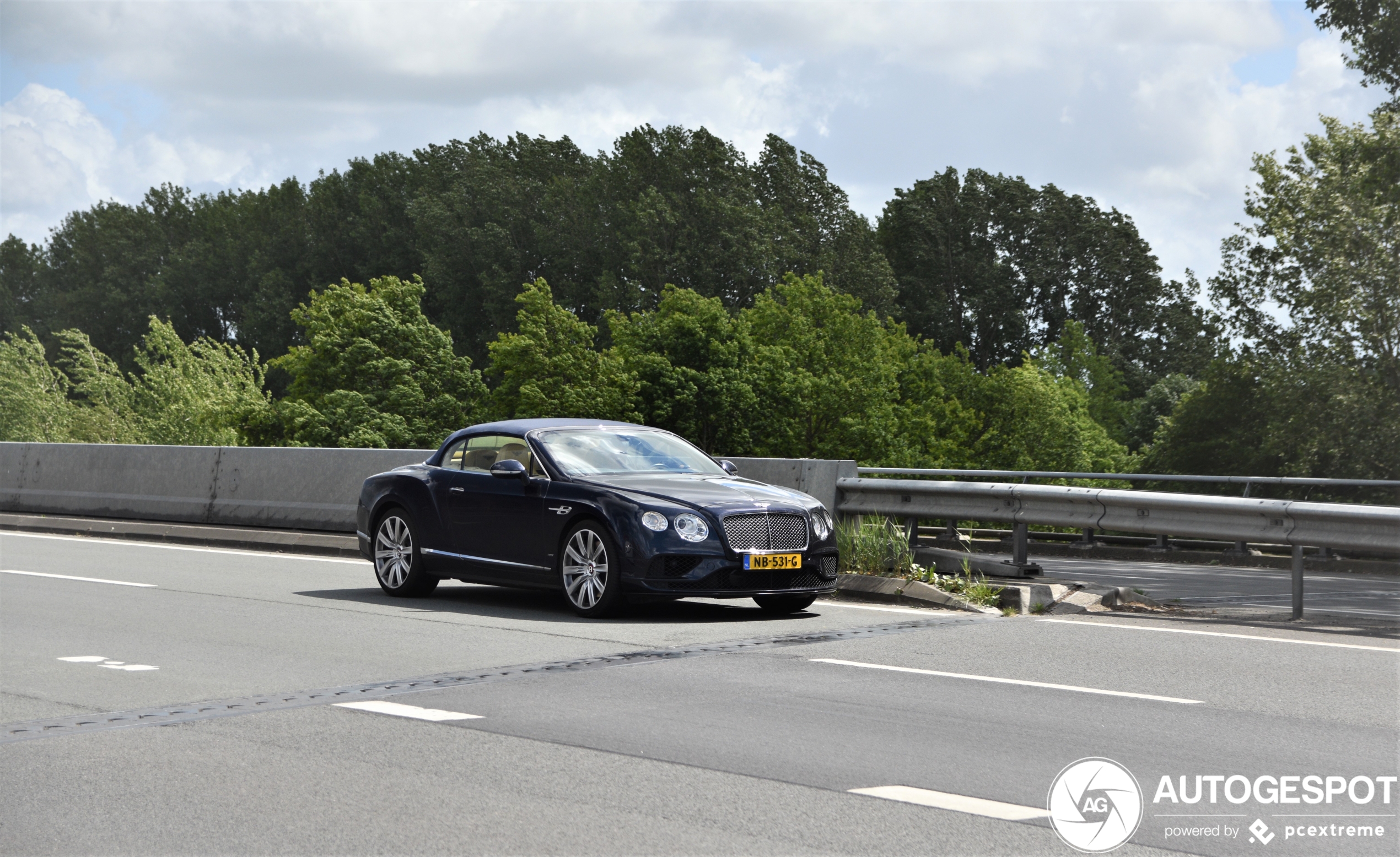 Bentley Continental GTC V8 S 2016