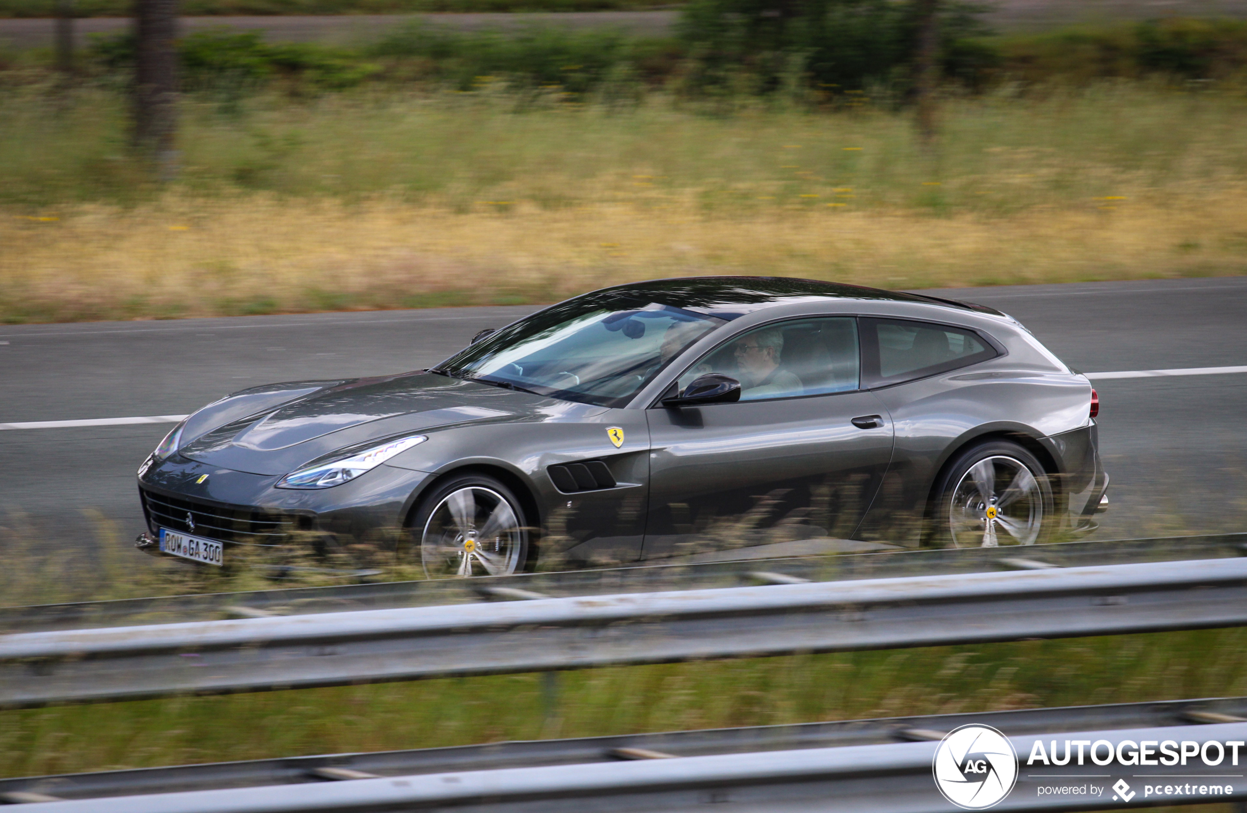 Ferrari GTC4Lusso