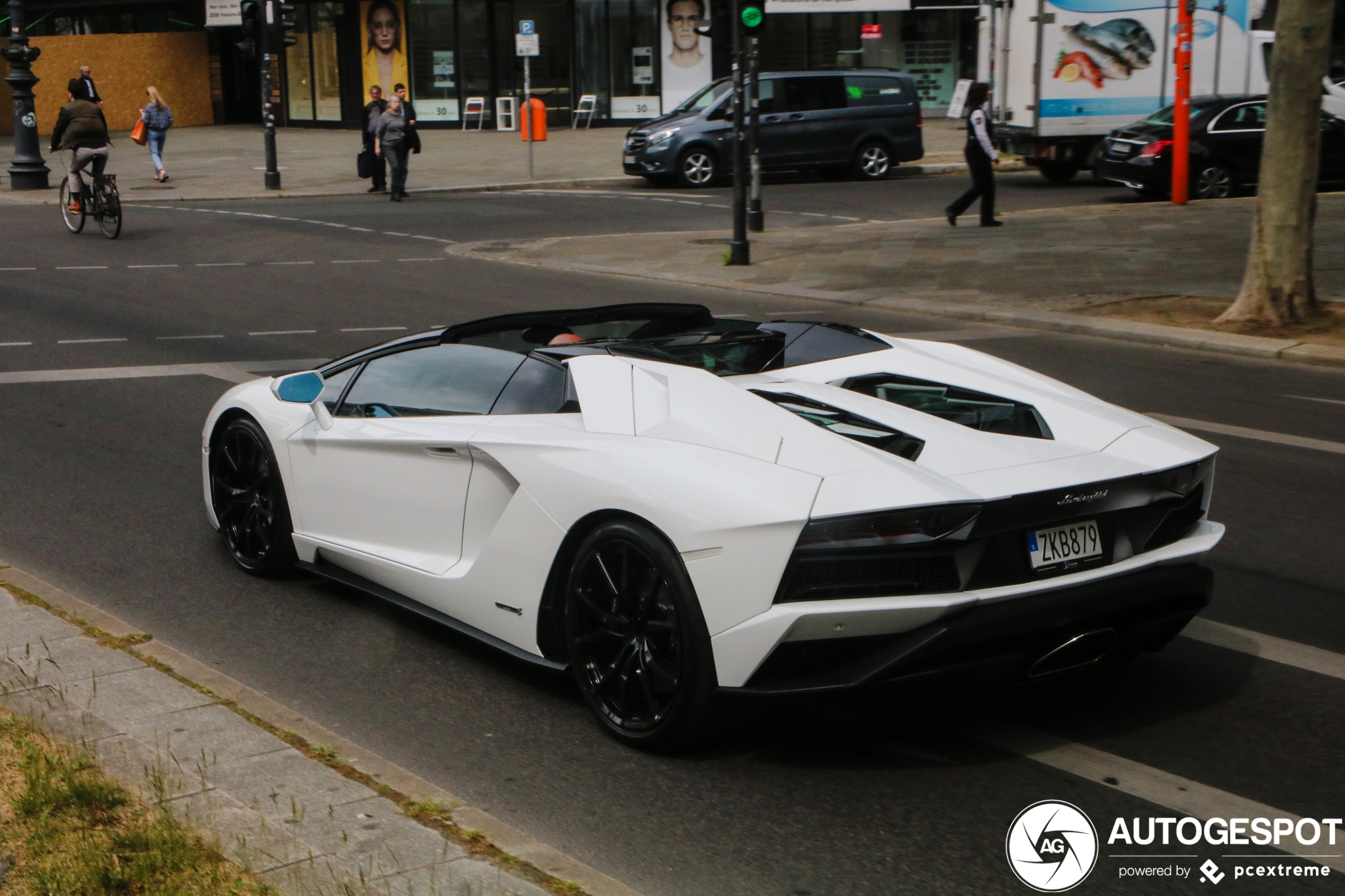 Lamborghini Aventador S LP740-4 Roadster