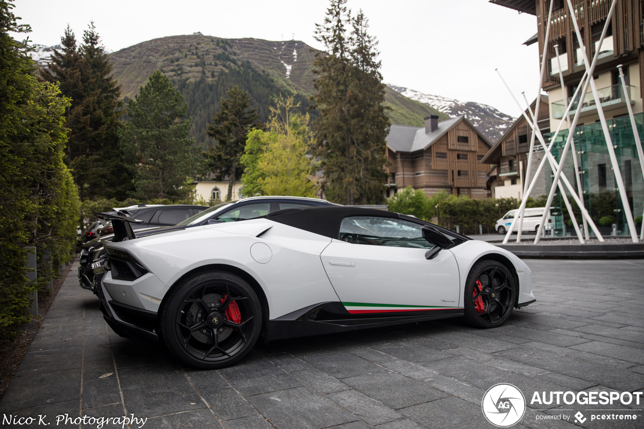 Lamborghini Huracán LP640-4 Performante Spyder