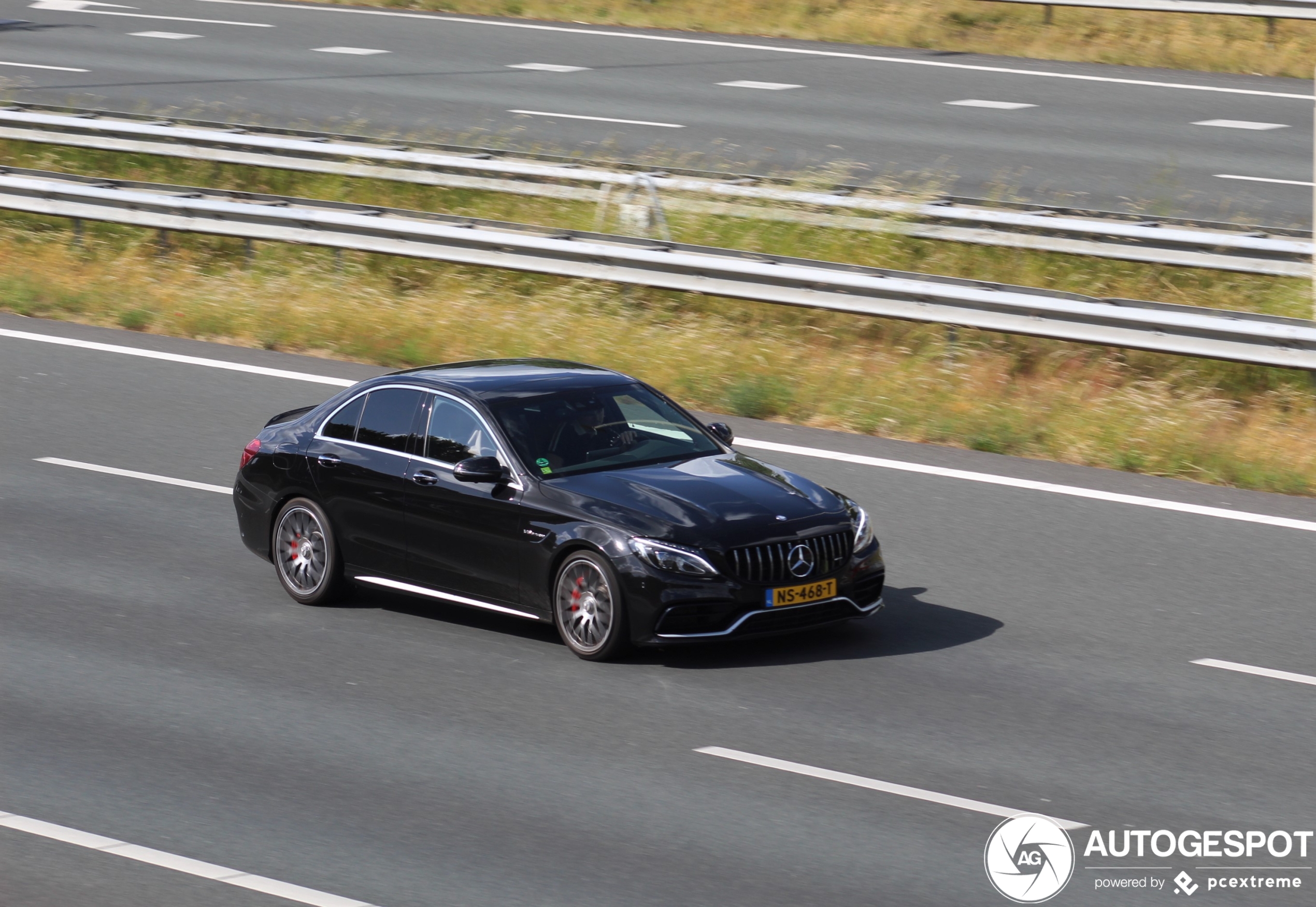 Mercedes-AMG C 63 S W205