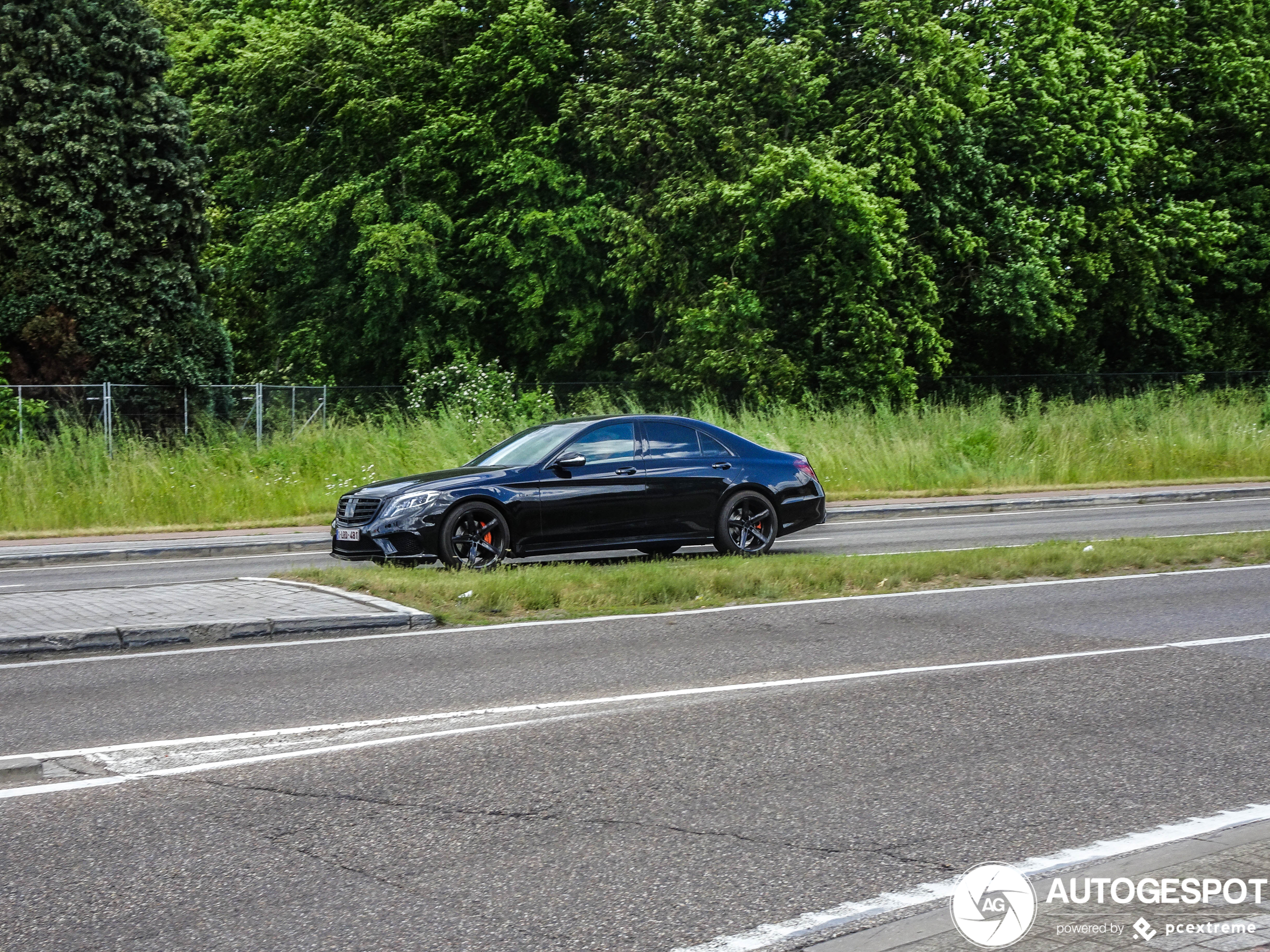 Mercedes-AMG S 63 V222