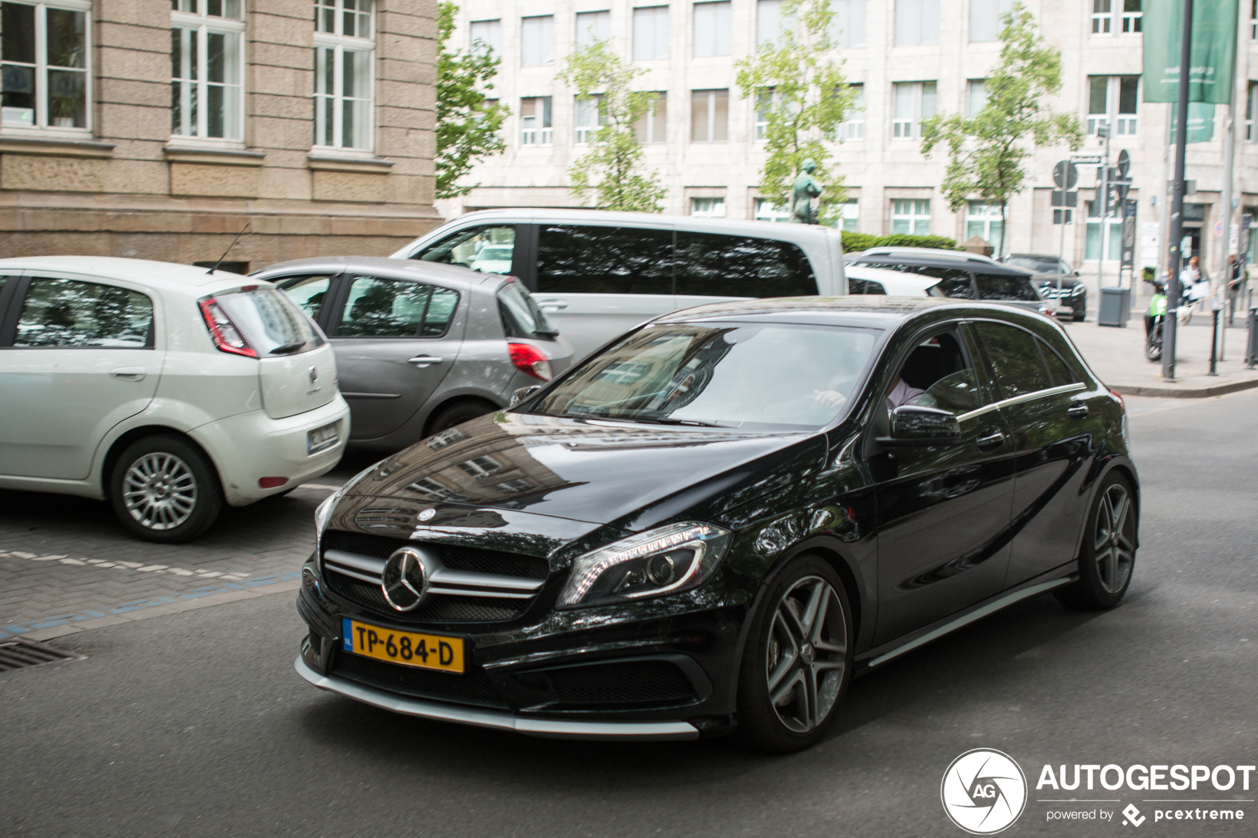 Mercedes-Benz A 45 AMG