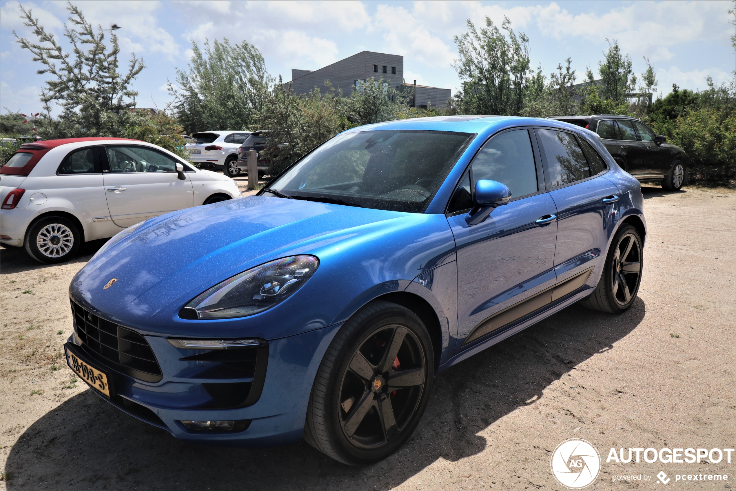 Porsche 95B Macan GTS