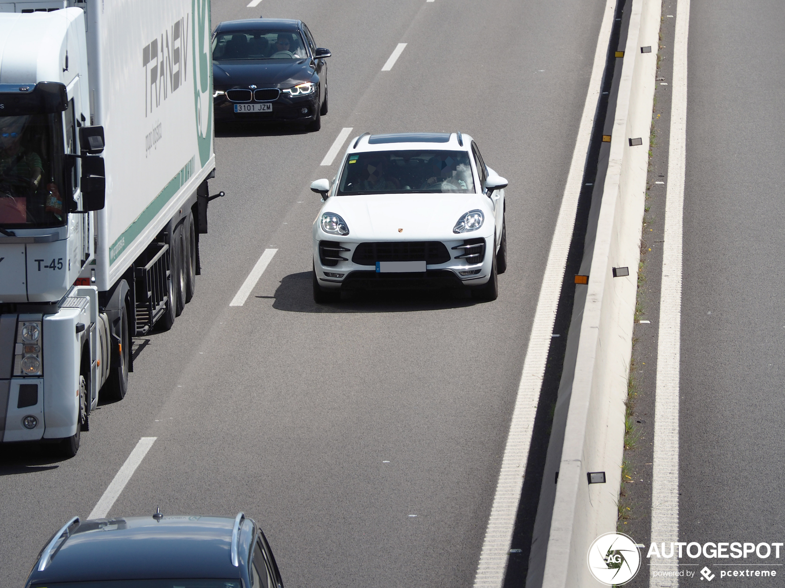 Porsche 95B Macan Turbo