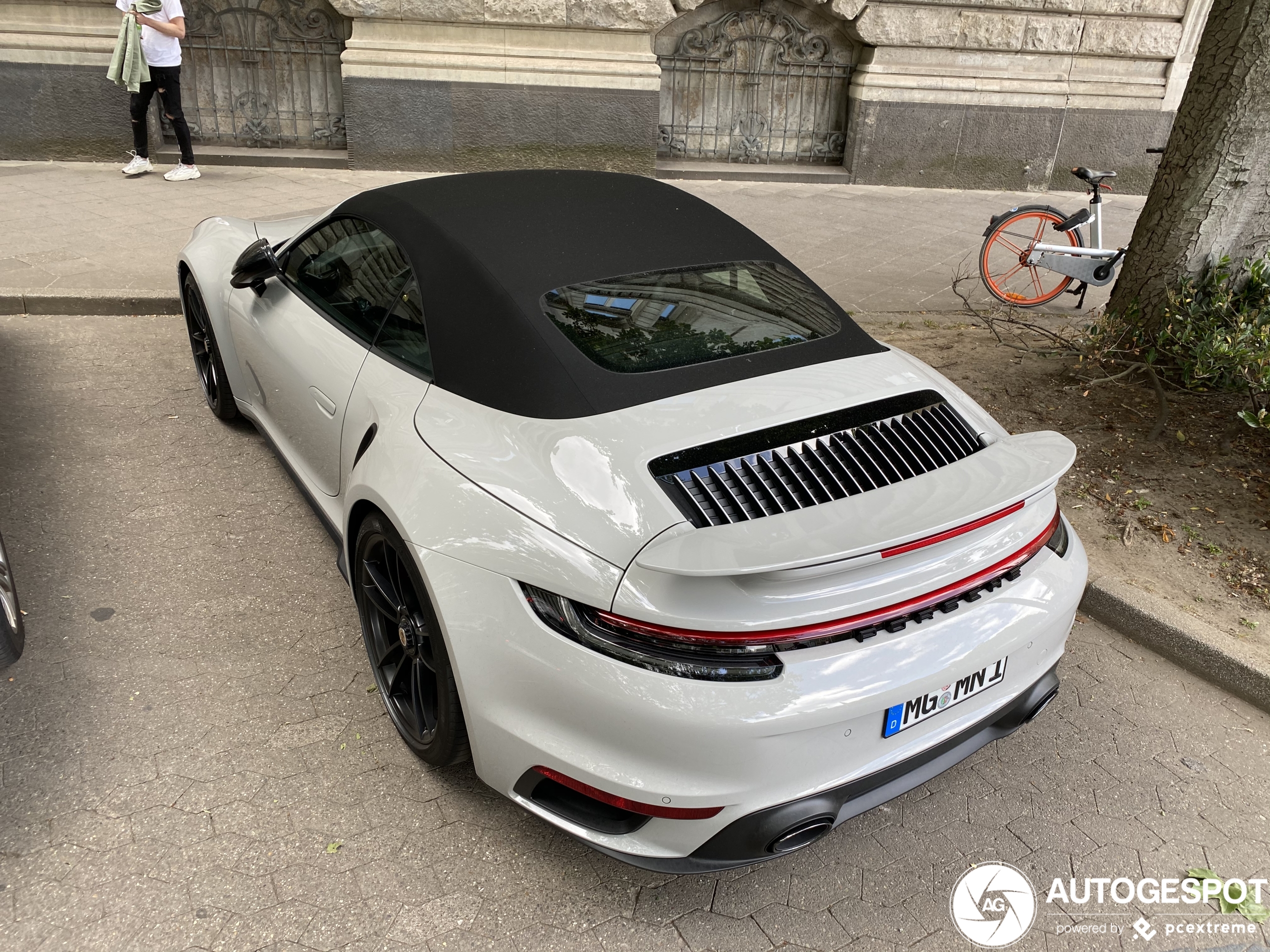 Porsche 992 Turbo S Cabriolet